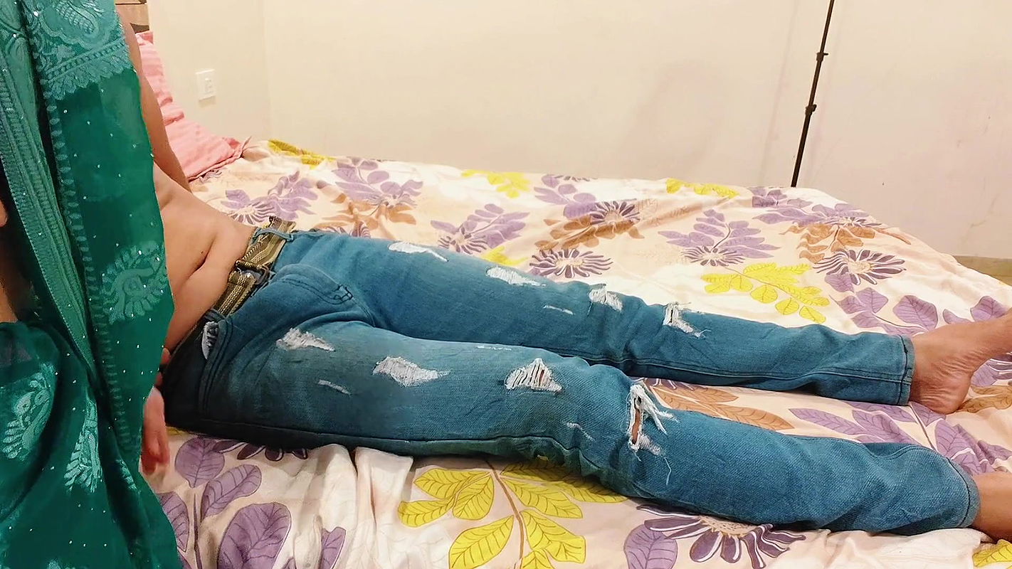 Nokarani se maje liye aj