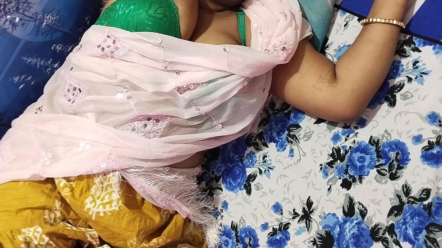 Sexy hot desi girl attract the boy and go to the bed and the boy cock shakes.