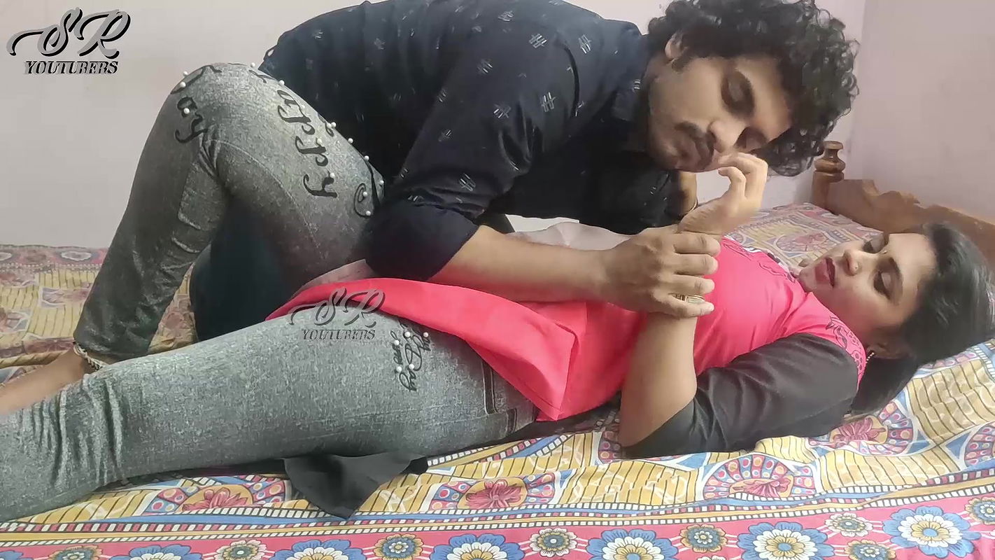 Vaishnavi – Romance Together With Feet