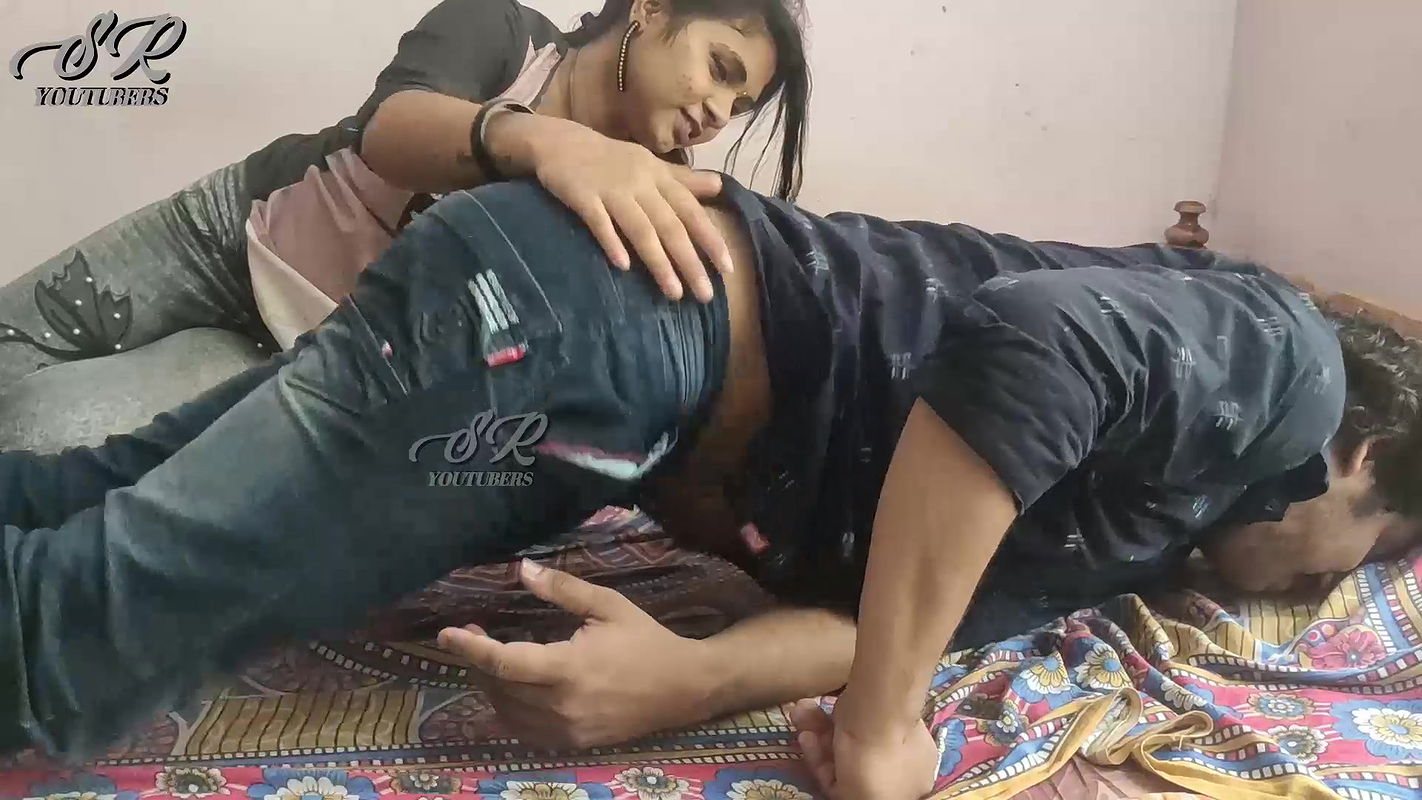 Vaishnavi – Romance Together With Feet