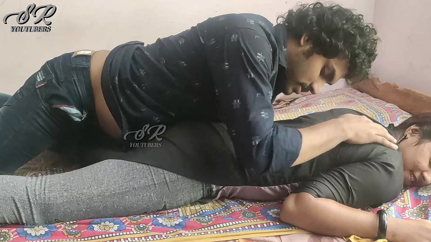 Vaishnavi – Romance Together With Feet