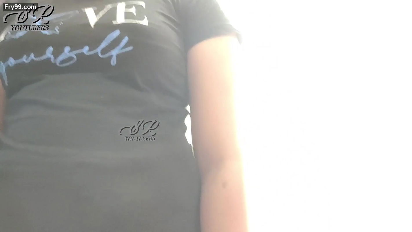 Vaishnavi – Ass Grab Romance With Feet