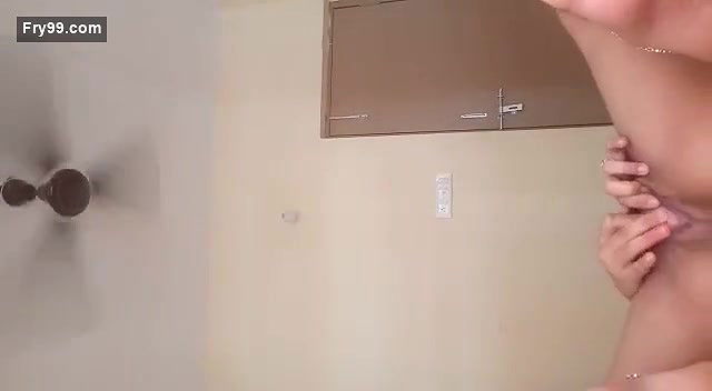 Cute Desi Girl Showing her Boobs and Pussy