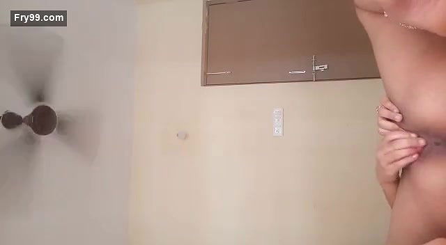 Cute Desi Girl Showing her Boobs and Pussy