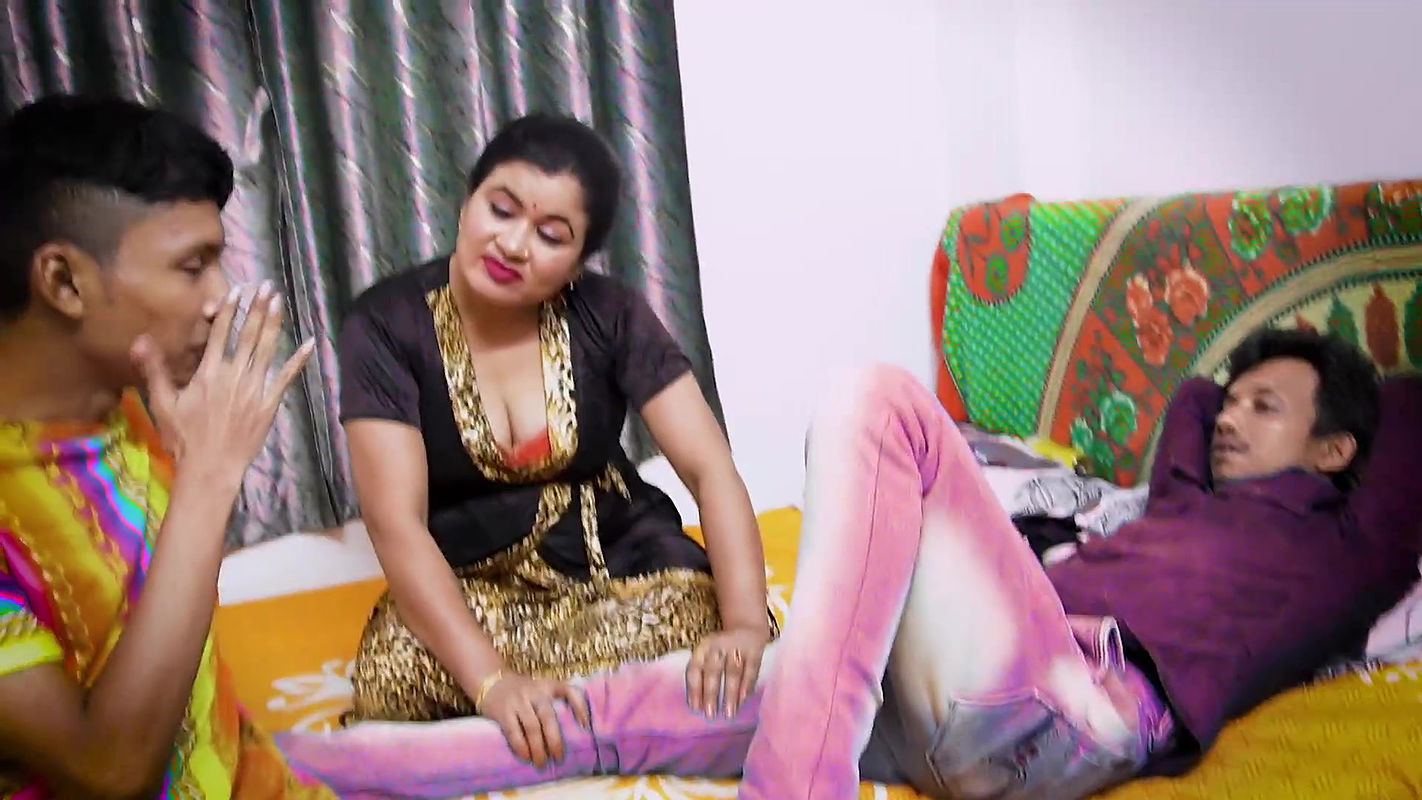 A Desi Bhabi Fucked with Her Husband and Freinds Ke Sath, Hardcore Threesome Sex