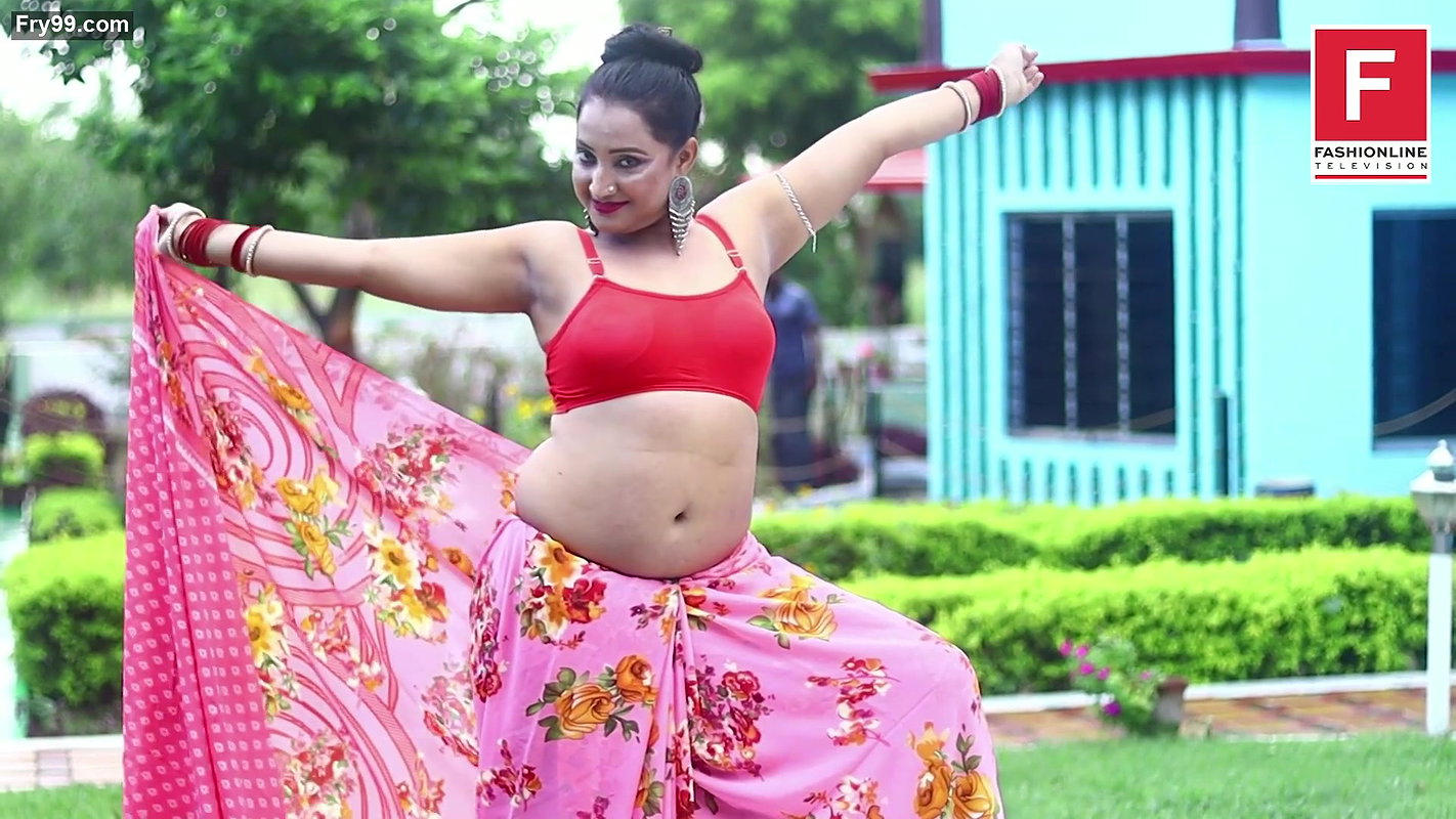 Desi sexy bhabi really hot photoshot