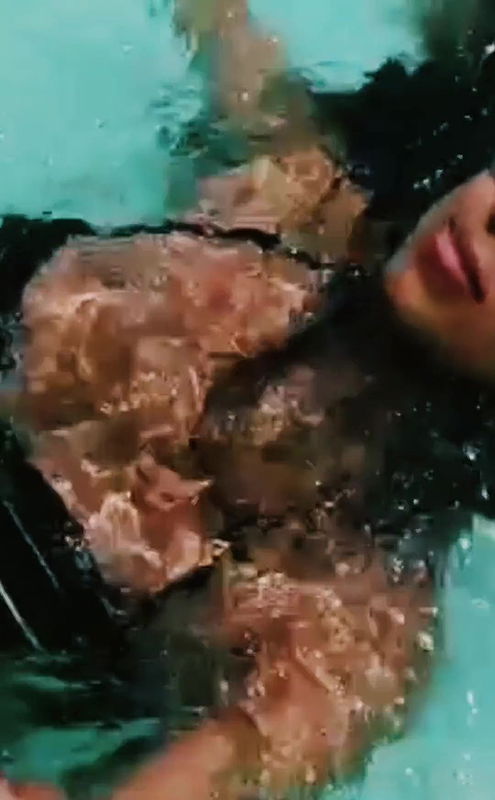 Erotic Fitness in the Pool