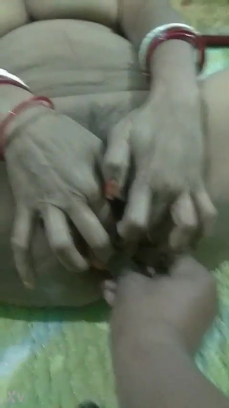 Big apple under pussy