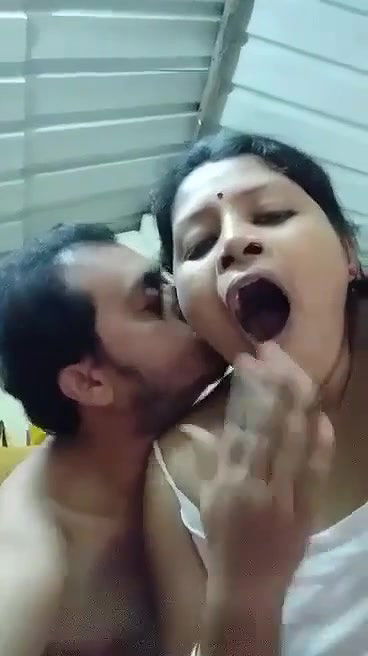 Bengali Boudi Blowjob And Fucking