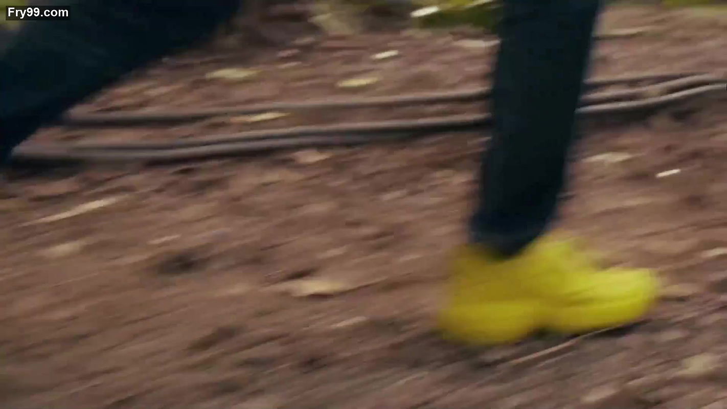 Crime patrol girl big boobs in tshirt