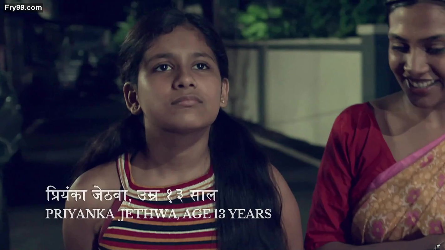 Desi lady sexy open big navel in saree from crime patrol