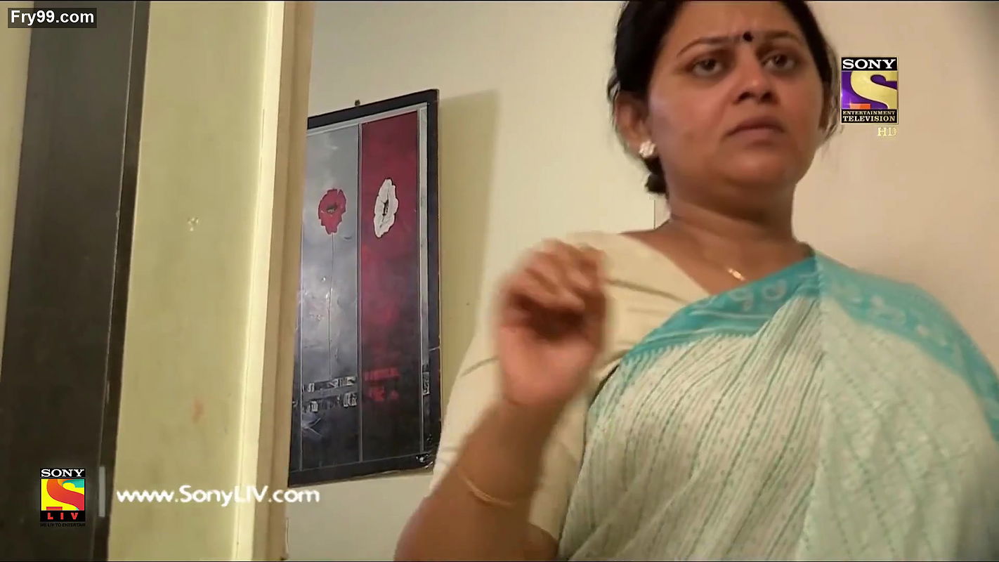 Hot chubby aunty from crime patrol