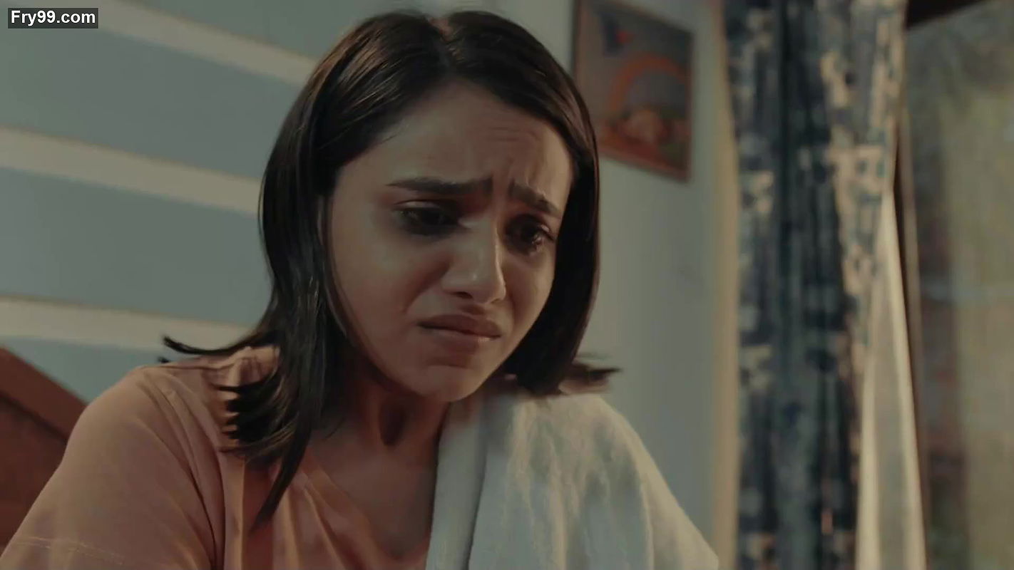 Hot cute girl molesting scenes from crime patrol