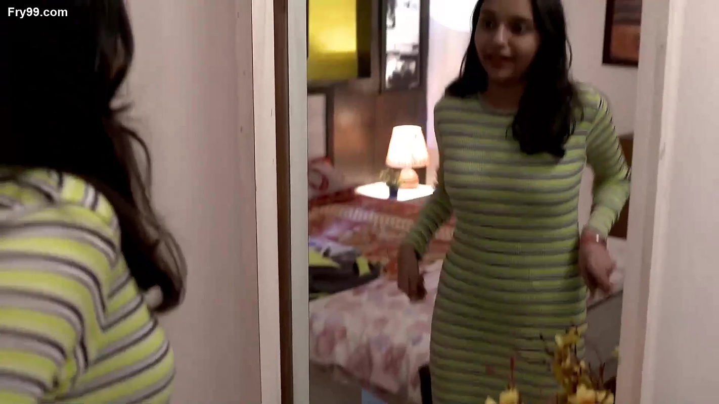 Hot girl from crime patrol