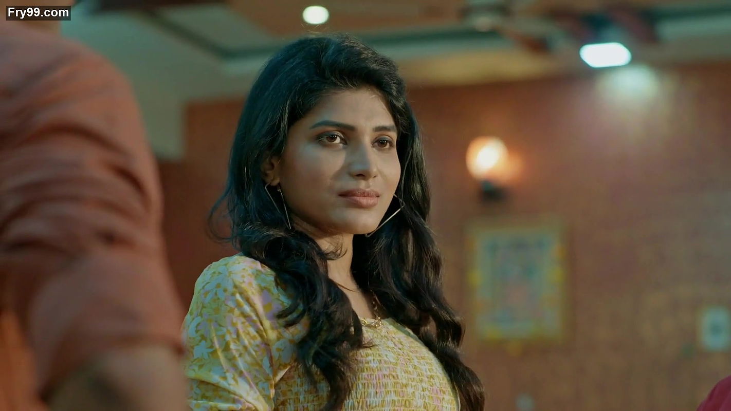 Hot girl pierced navel in crime patrol