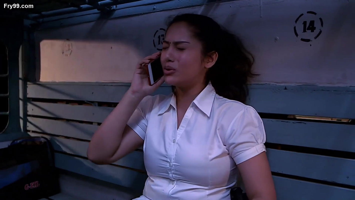 Hot Sexy Girl Big round boobs -crime patrol