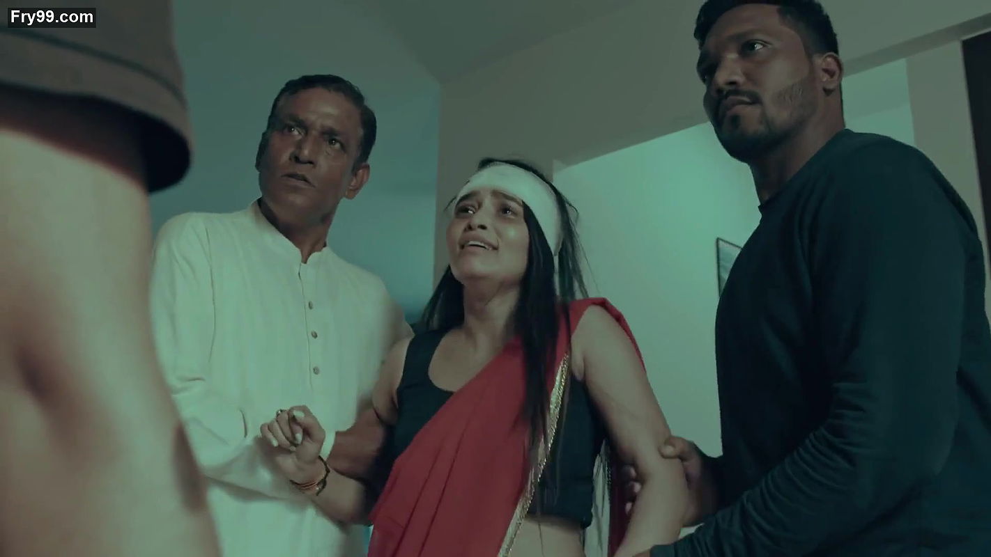 Hot Sexy girls navel,boob Scenes from crime patrol