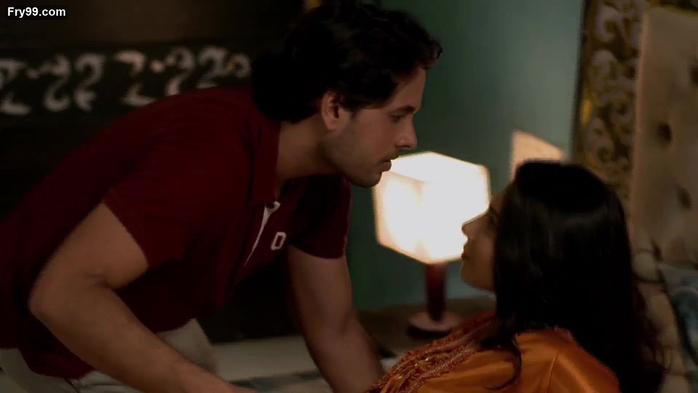 Hot sexy lady from crime patrol steamy scenes