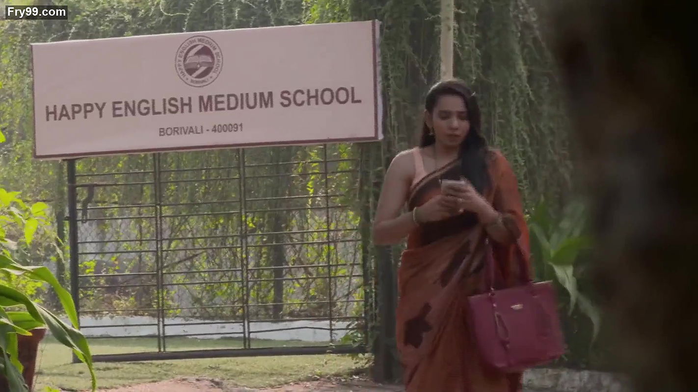 Hot sexy lady from crime patrol steamy scenes