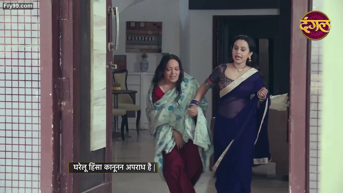 Sudha chandran and other aunty sexy navel from crime patrol