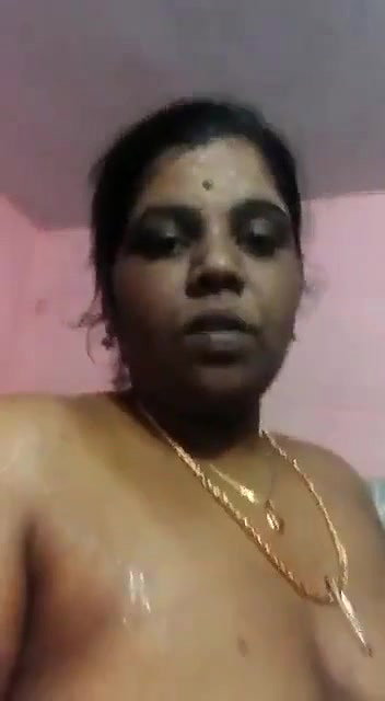 South indian bhabhi showing her nude after bathing mms vid
