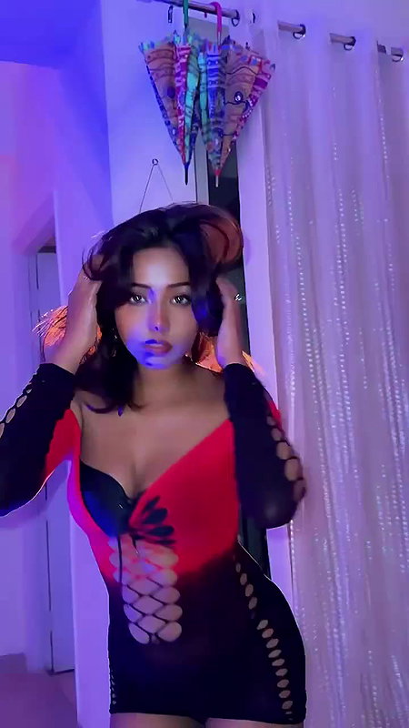 WILD AND EROTIC DIVA RITU SEXY CHICK AND HORNY UUFFF 22