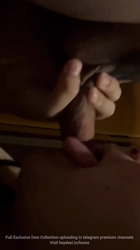 HORNY DESI WILD BABE GIVING BLOWJOB TO LOVER 22