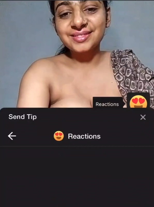 Preetimahi98 boob show with full face 22