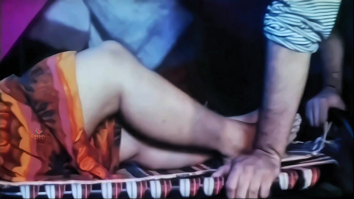 Mallu Maria Rare full mouth smooching liplock Kiss, boobs cleavage kissed 1080P 22