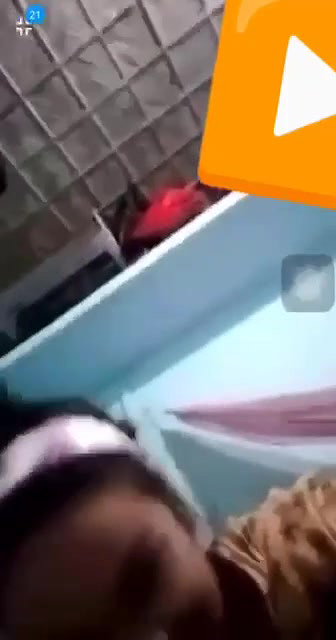 Desi teen babe bf convinced her to show boobs 22