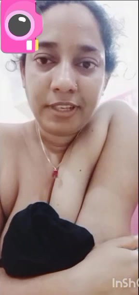 Hot Sexy Milf Showing Delicious Figure 22