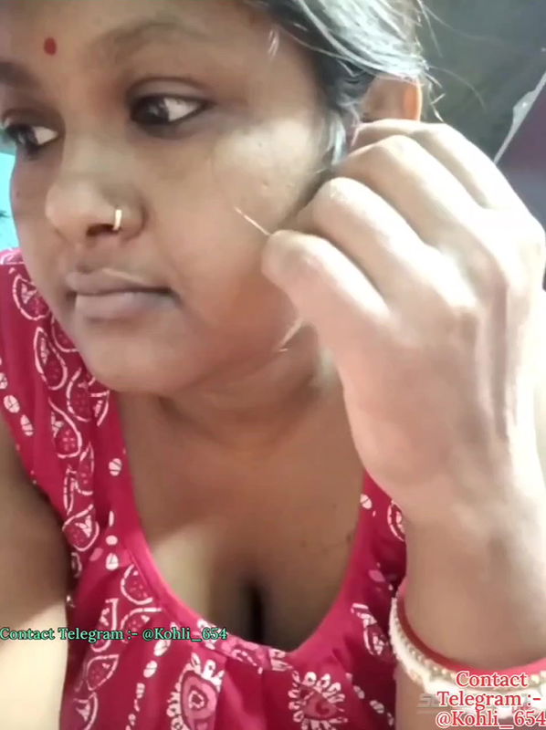 Hotty-rosni-stripchat-ticket-show