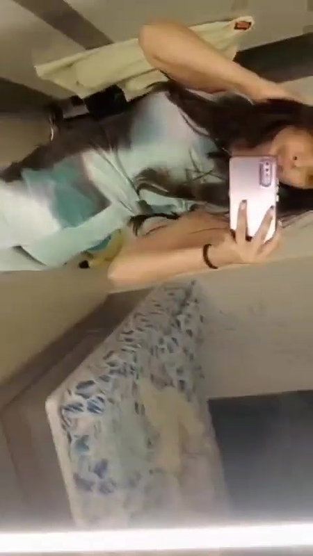 Sexy Girlfriend Showing Nude [Includes Updates] 211