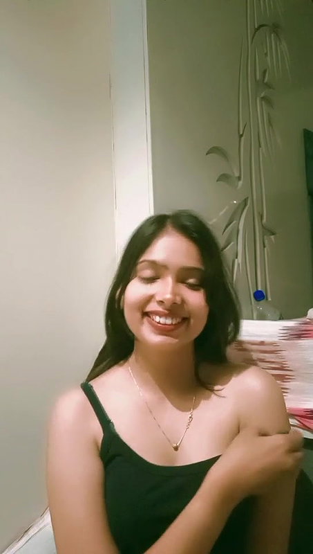 Sexy Girlfriend Showing Nude [Includes Updates] 213