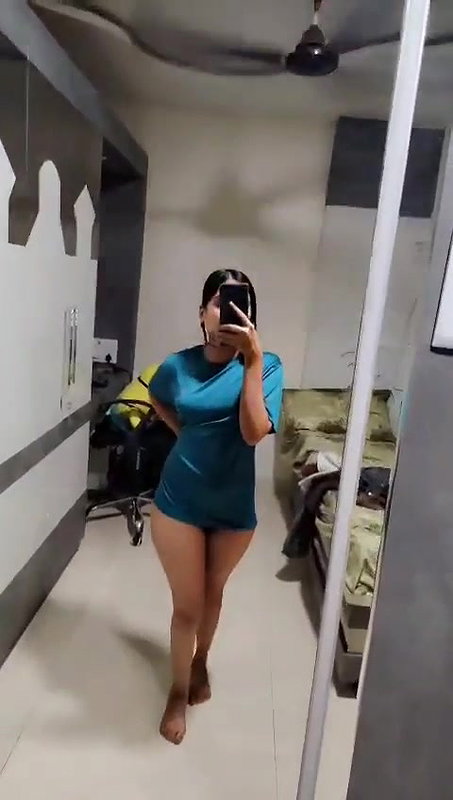 Sexy Girlfriend Showing Nude [Includes Updates] 238