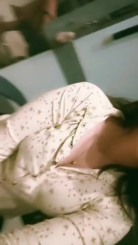 Sexy Girlfriend Showing Nude [Includes Updates] 226