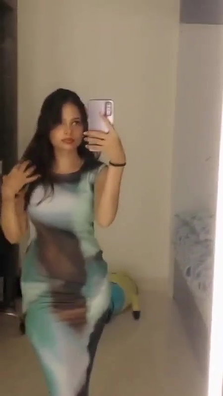 Sexy Girlfriend Showing Nude [Includes Updates] 28