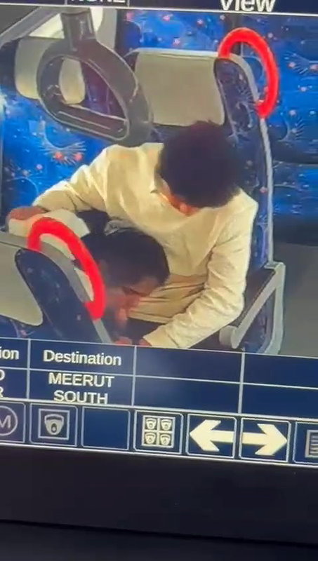 Viral Horny College Couple Bj And Fucking In Metro 24