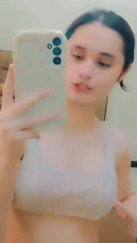 Hottest babe showing her naked body with cute expression towel drop 22