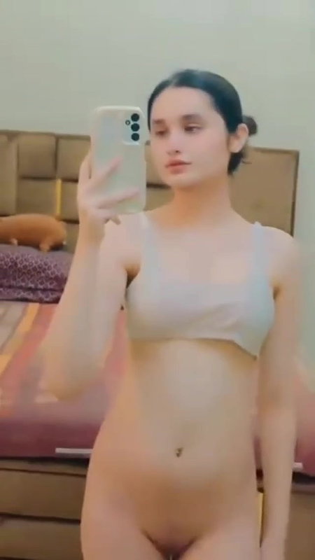 Hottest babe showing her naked body with cute expression towel drop 22