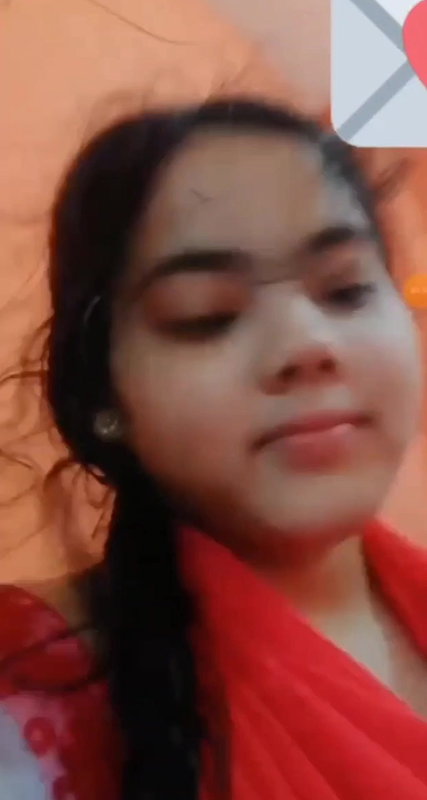 Cute Girl Showing Boobs Pussy 22