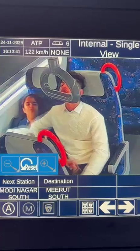 Viral Horny College Couple Bj And Fucking In Metro 22