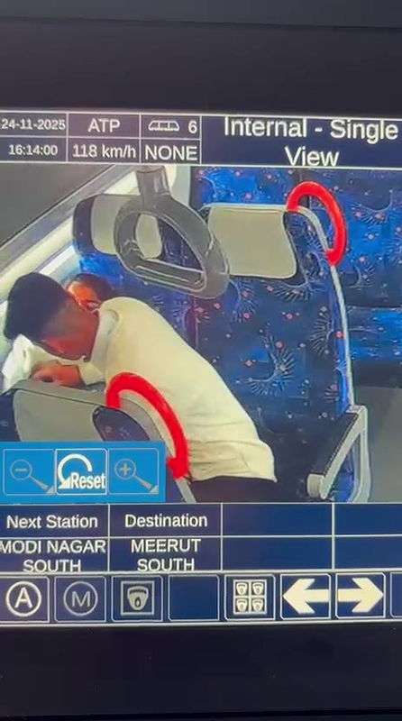 Viral Horny College Couple Bj And Fucking In Metro 22