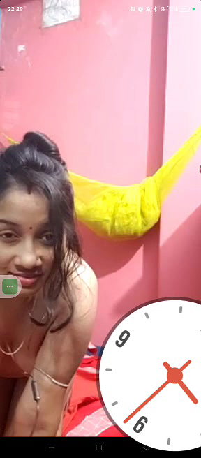 Beautiful Newly Married Wife Showing Nude On Vc 22