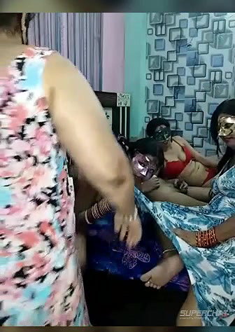 Sexy Anaamika Group show 22