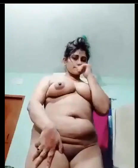 Chuby Bhabhi Nude Selfie to Lover
