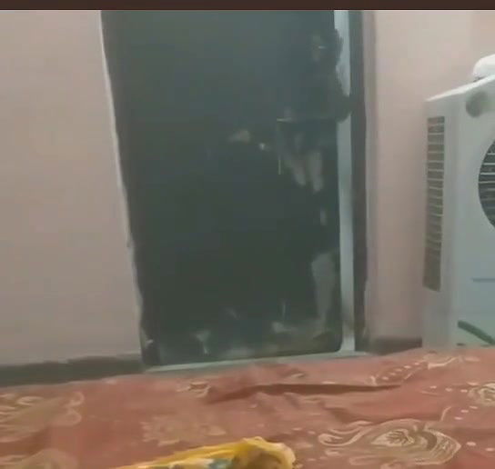 Nude Desi Aunty Walking Capture