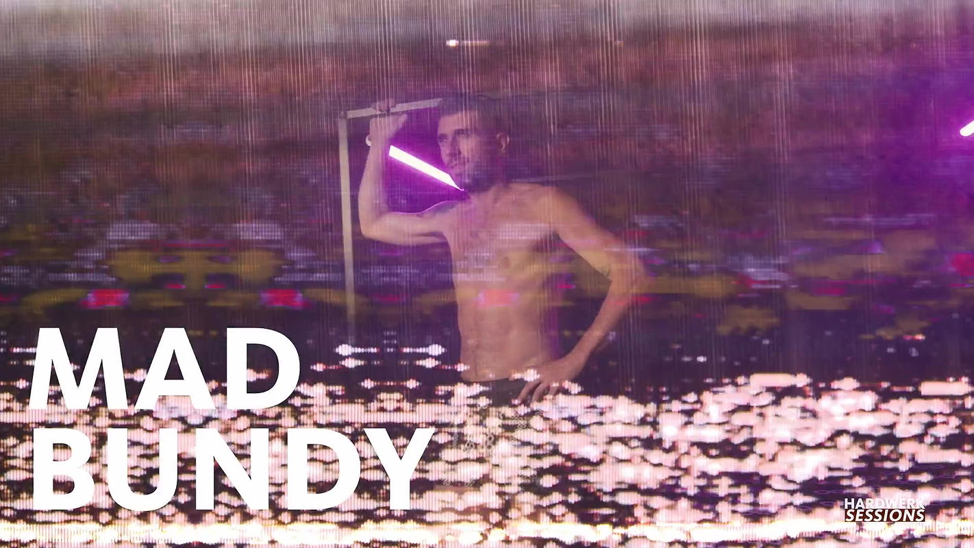 Hard Werk with Mary Jane & Miss Yazmin Aziz in Red Session