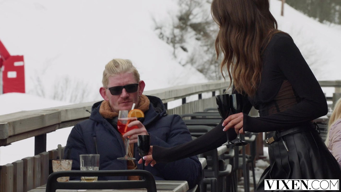 Vixen with Hope Heaven & Kelly Collins in Insatiable Hope Has Passionate Threesome With Kelly And Her BF