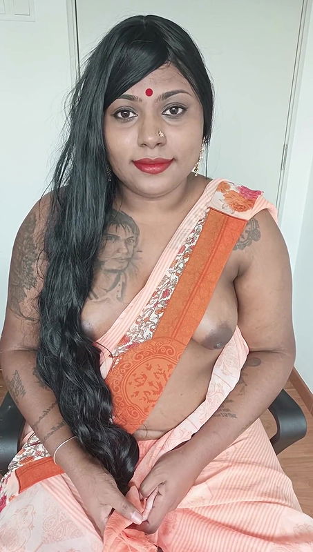 YEN AUNTY CORRECT PANNE MUDILE